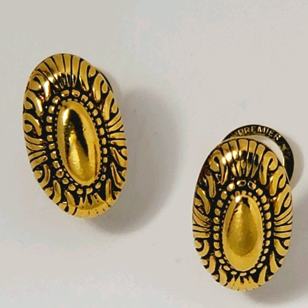 Elegant Premier Golden & Black Textured Oval Earrings With Converter Back